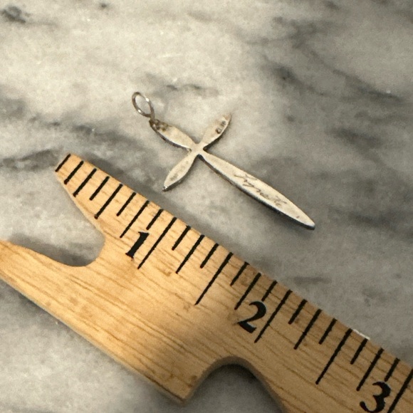 Zuni handmade & signed by artist 925 sterling silver Cross Pendant - Picture 9 of 16